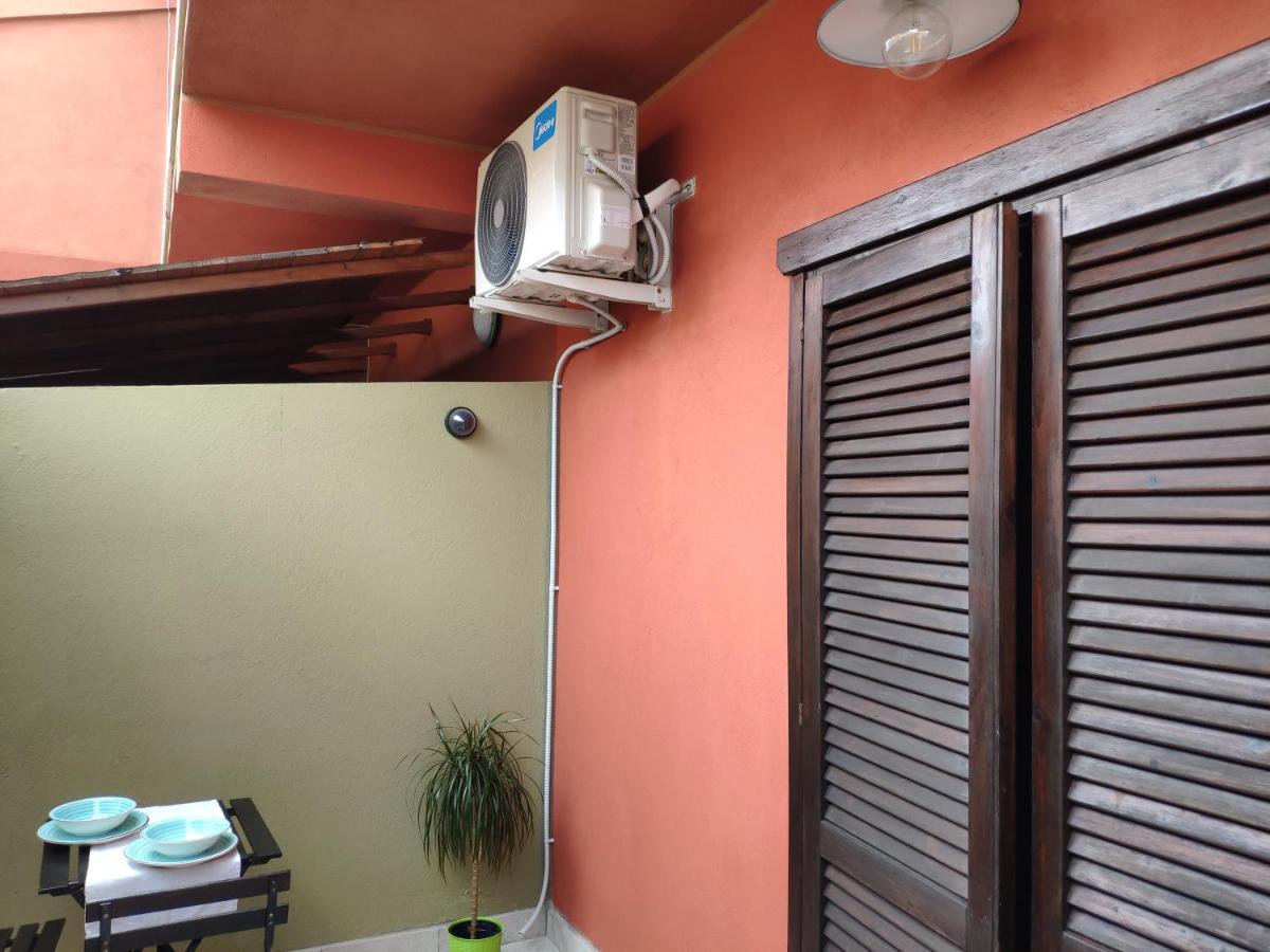 ヴィッラシミーウス La Casa Dei Poetiヴィラ エクステリア 写真